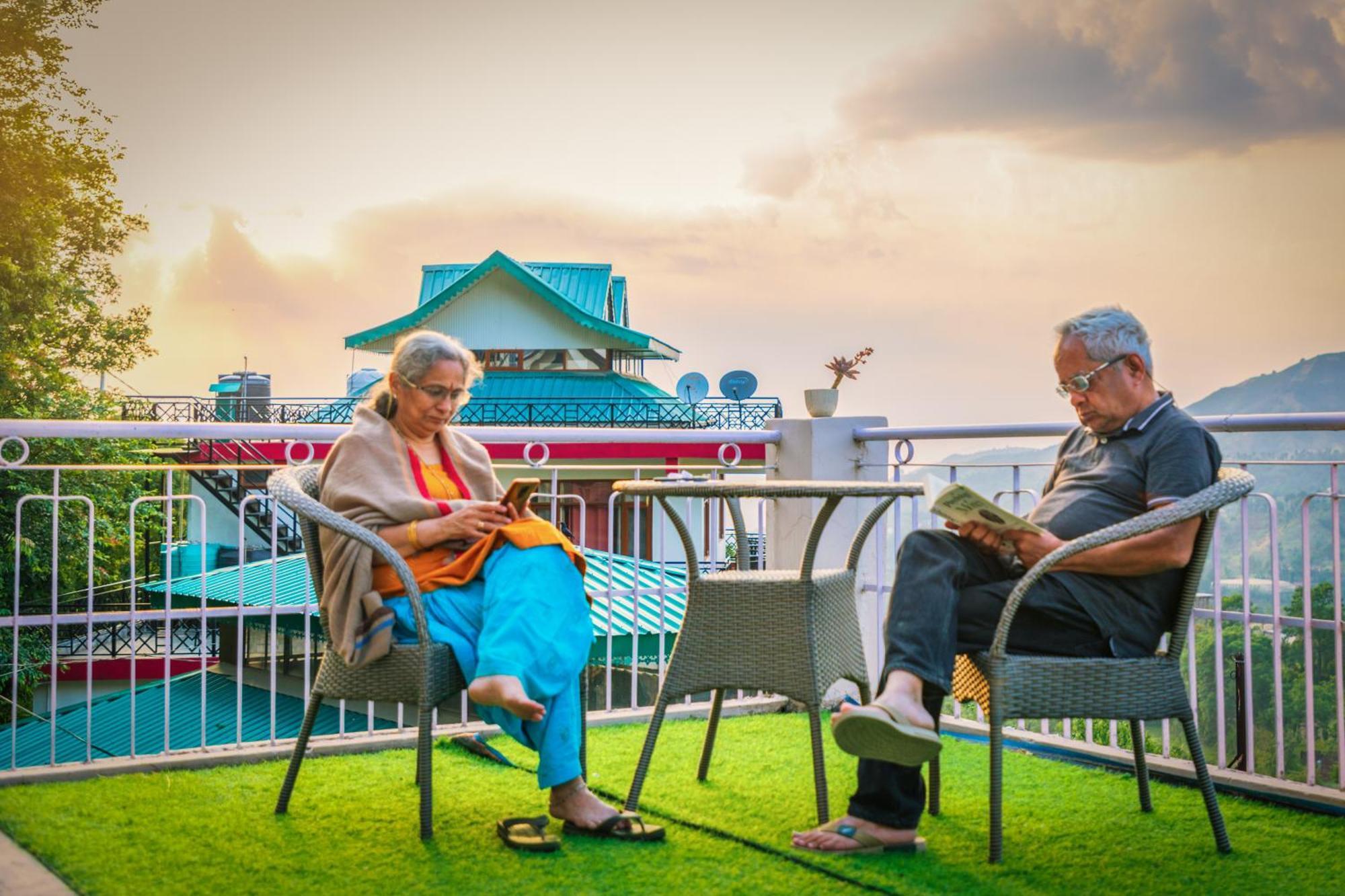 Mohija Homestay Kandaghat Luaran gambar