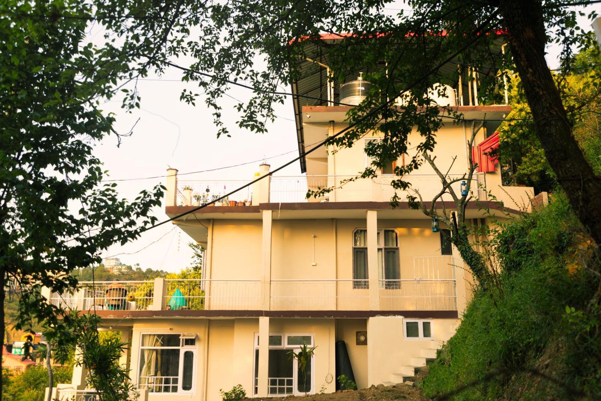 Mohija Homestay Kandaghat Luaran gambar