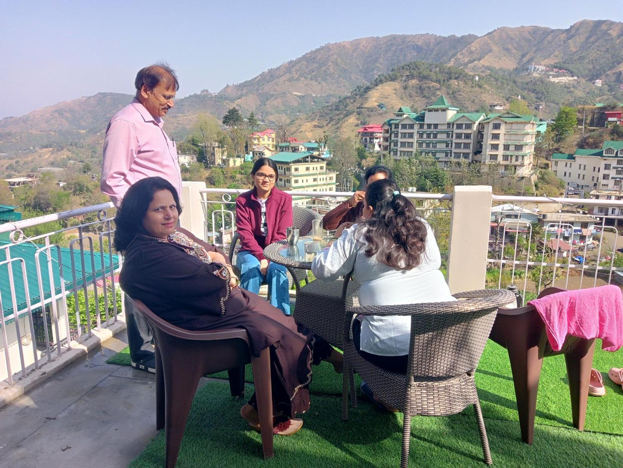 Mohija Homestay Kandaghat Luaran gambar